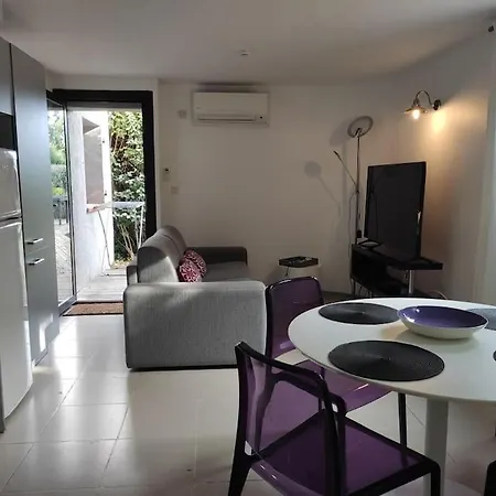 F2 Avec Jardin U Picculu Acces Piscine Sporting Club Apartment *